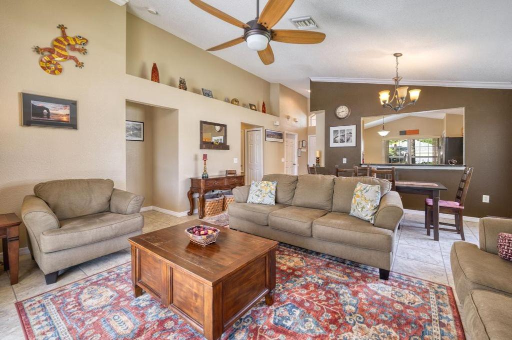 Photo of Livingroom in Lake Berkley