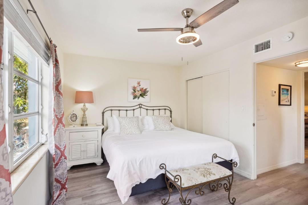 Photo of Bedroom in Gulfport
