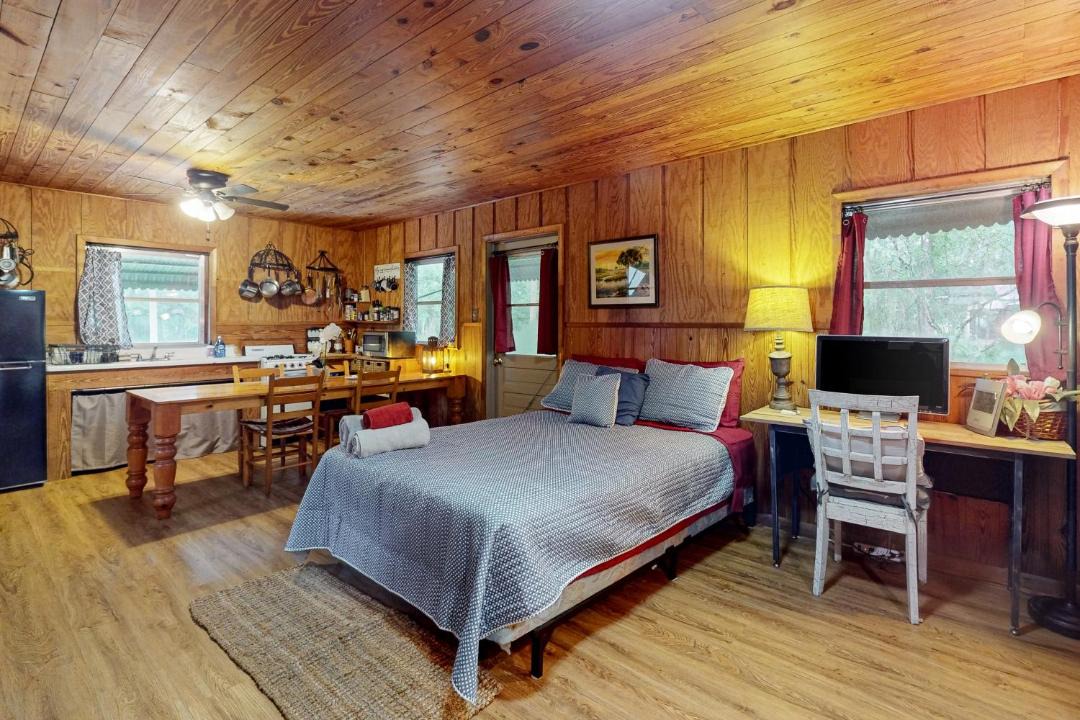 Photo of Bedroom in Bronson
