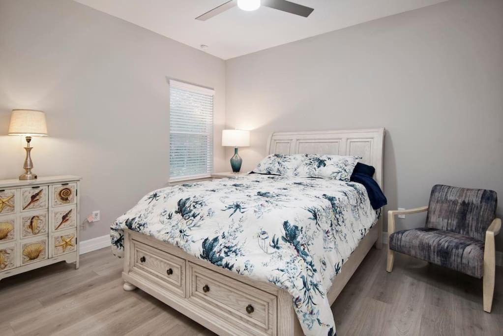Photo of Bedroom in Citrus Springs