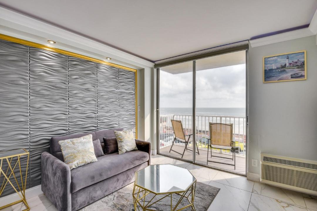 Photo of Livingroom in Bostwick Park