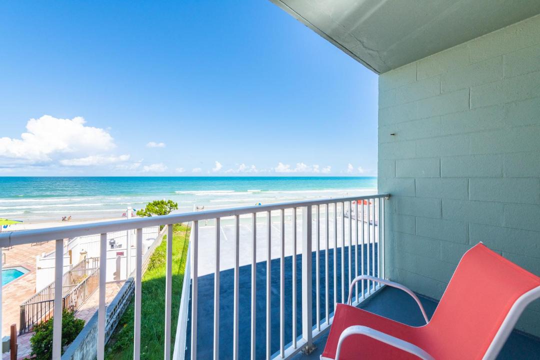 Photo of Patio Balcony in East Daytona