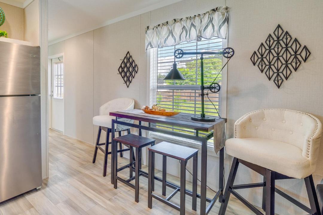 Photo of Livingroom in Brooksville