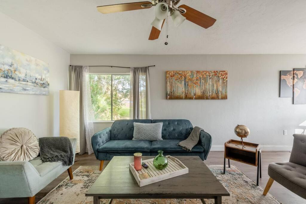 Photo of Livingroom in University Heights