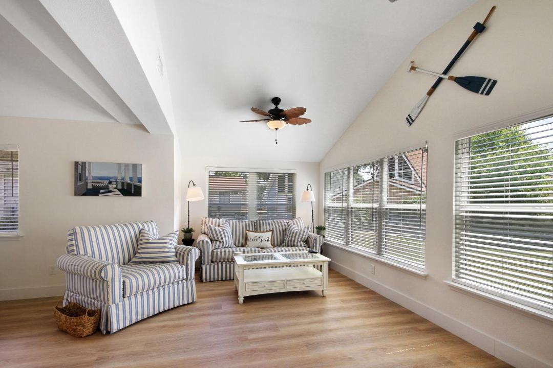 Photo of Livingroom in Vacation Village