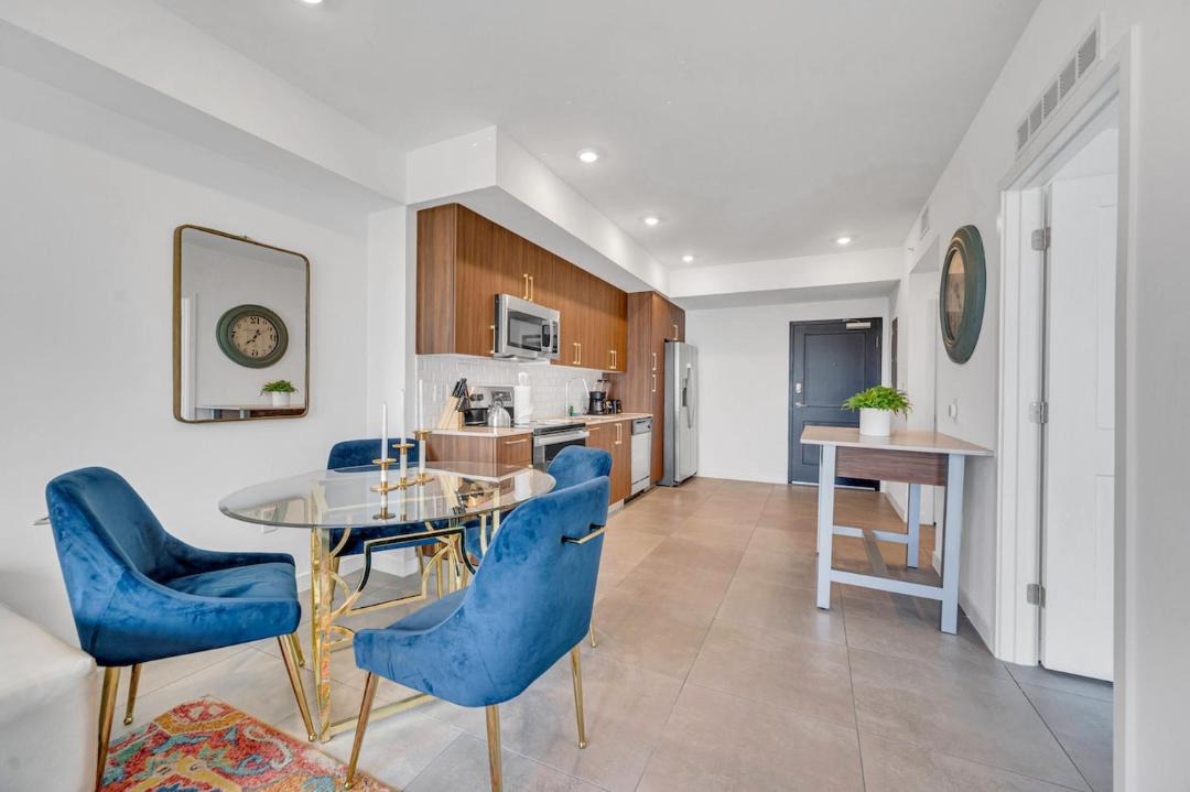 Photo of Livingroom in Overtown