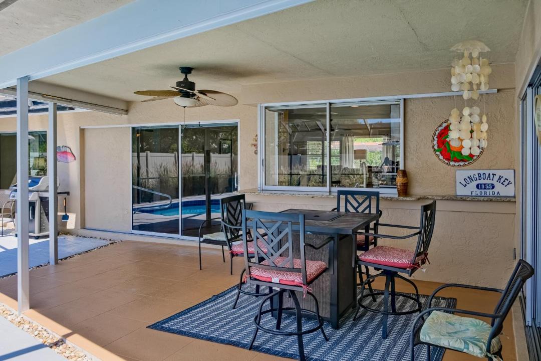 Photo of Patio Balcony in Gulf Gate Woods