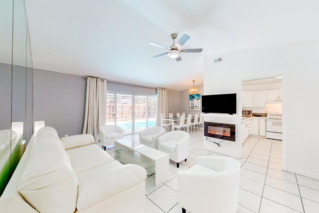 Photo of Livingroom in Seminole