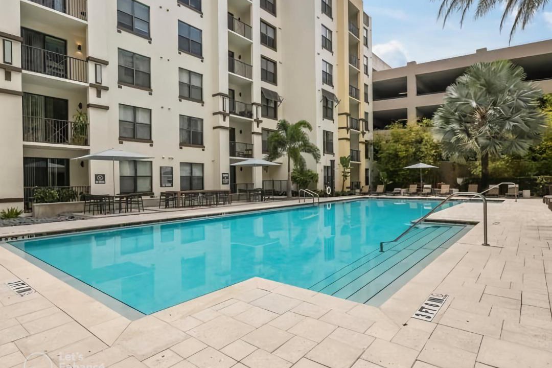 Photo of Outdoor in Carver City - Lincoln Gardens
