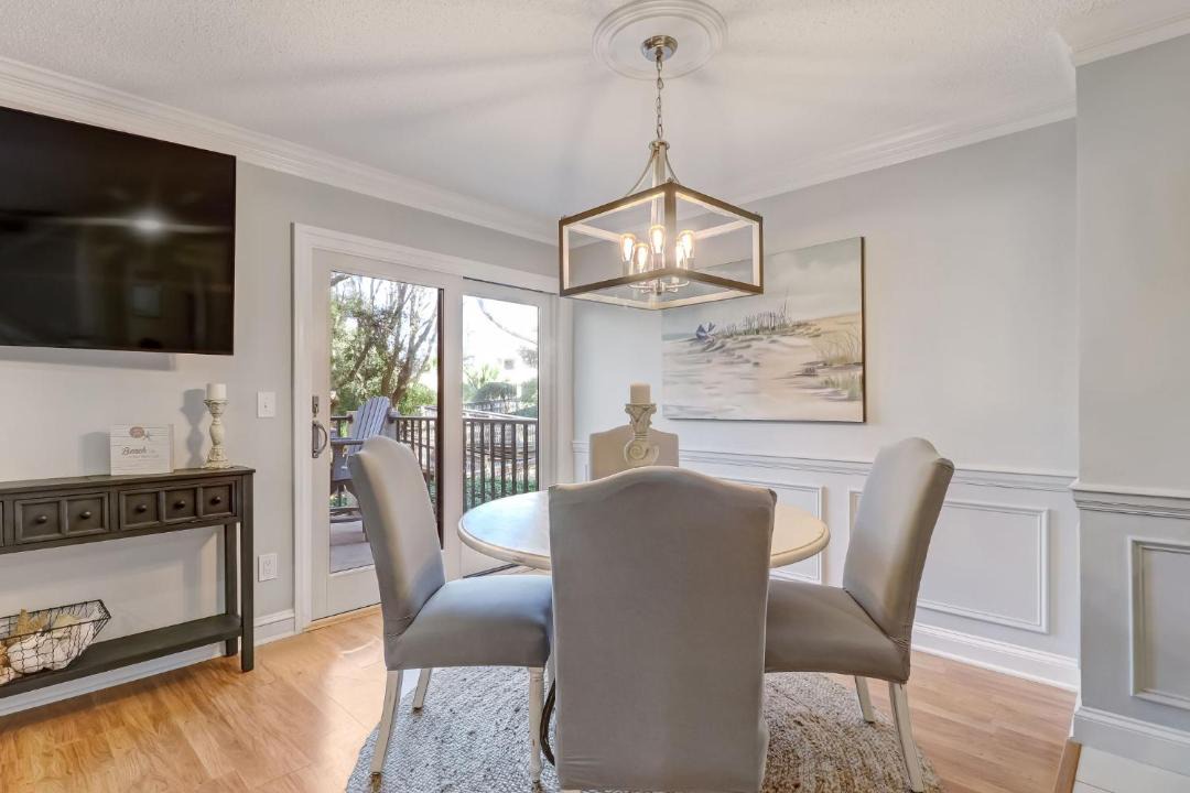 Photo of Livingroom in Amelia City