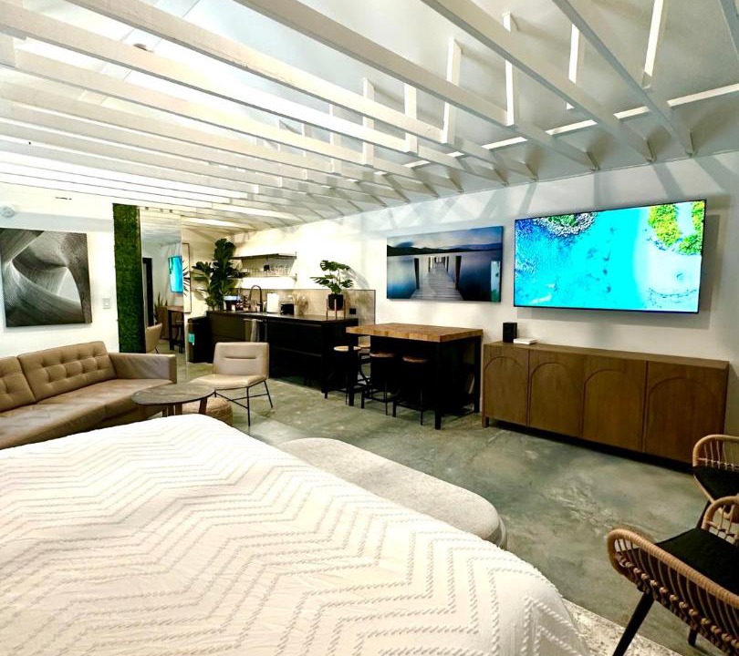 Photo of Livingroom in Palm Beach - West Palm Beach