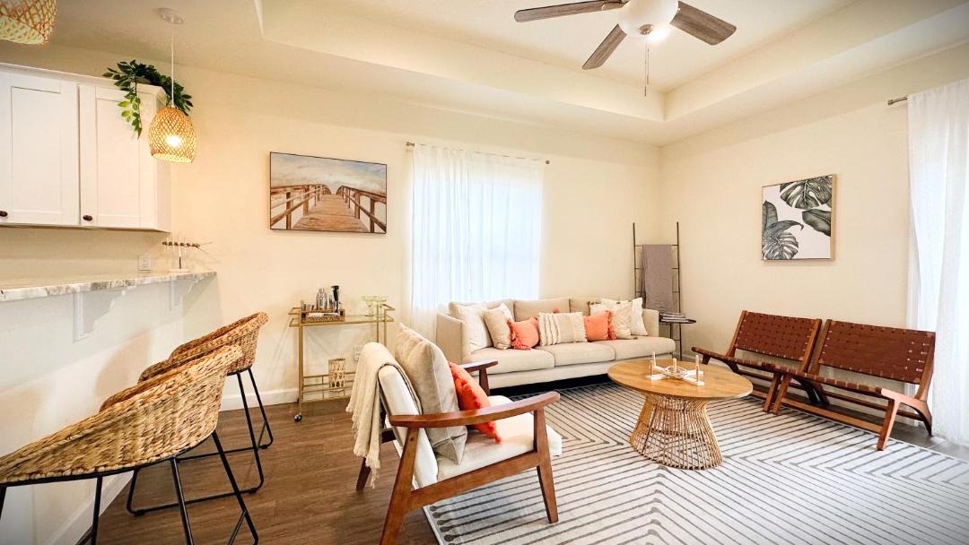 Photo of Livingroom in Stuart