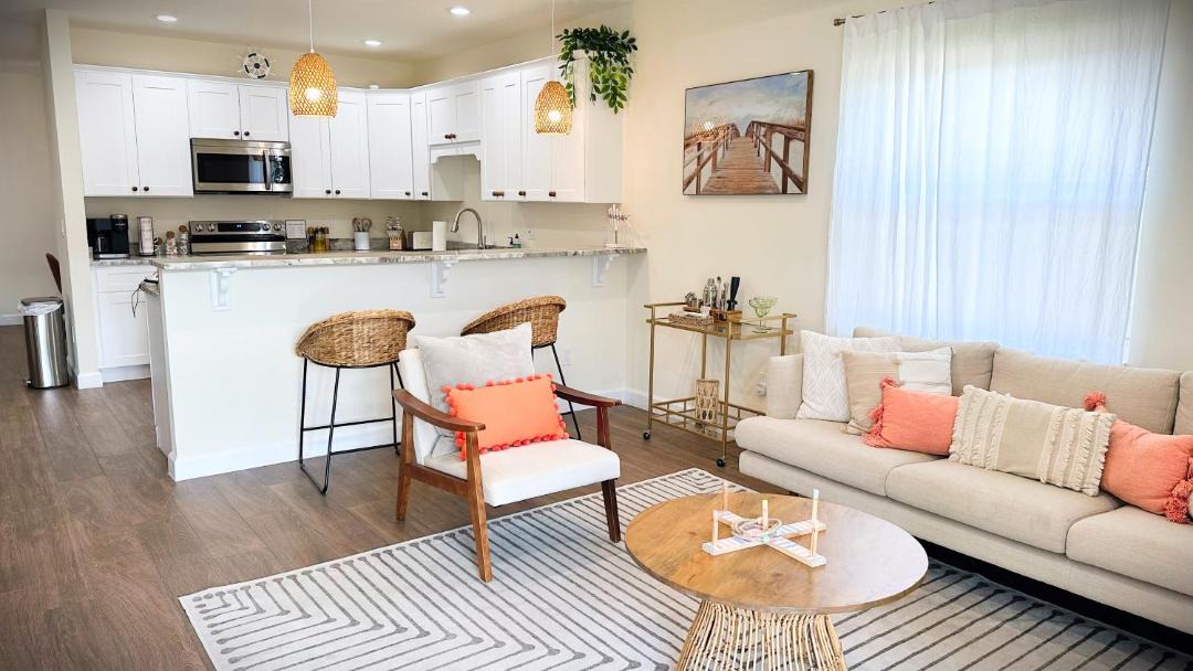 Photo of Livingroom in Stuart