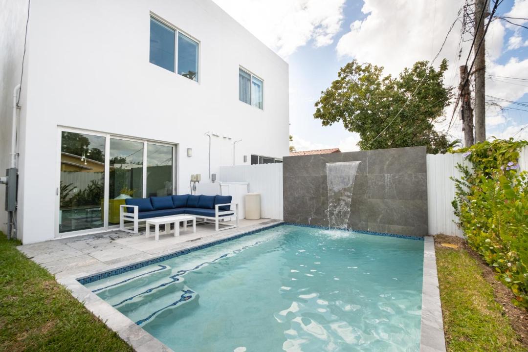 Photo of Outdoor in Coral Way