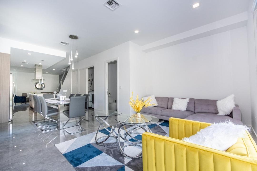 Photo of Livingroom in Coral Way