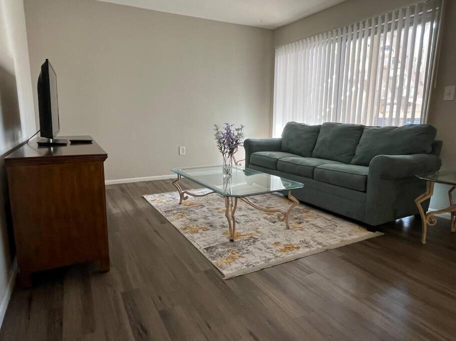 Photo of Livingroom in Gainesville