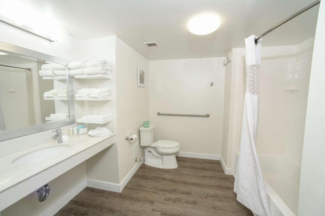 Photo of Bathroom in Arlington