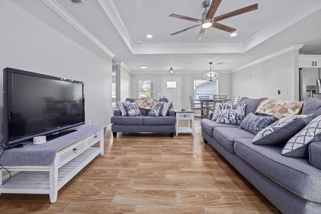 Photo of Livingroom in Avis Oaks
