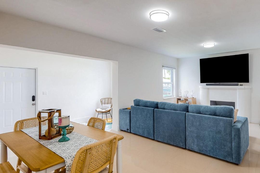 Photo of Livingroom in Gladeview