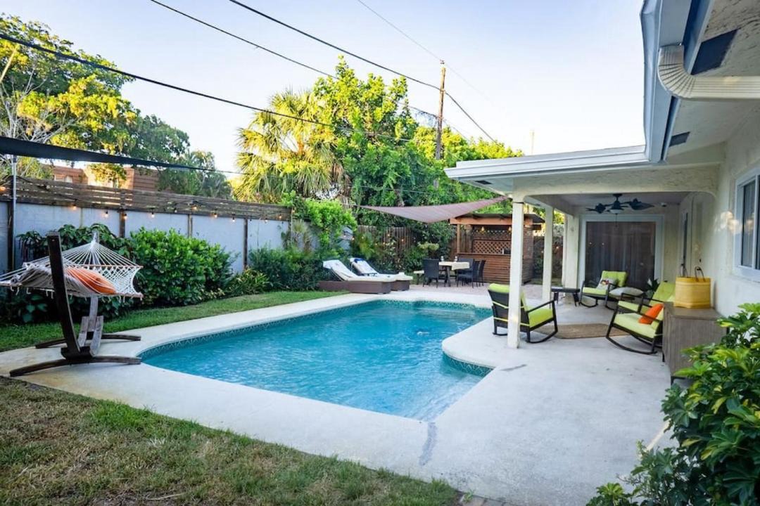 Photo of Outdoor in Tropic Palms