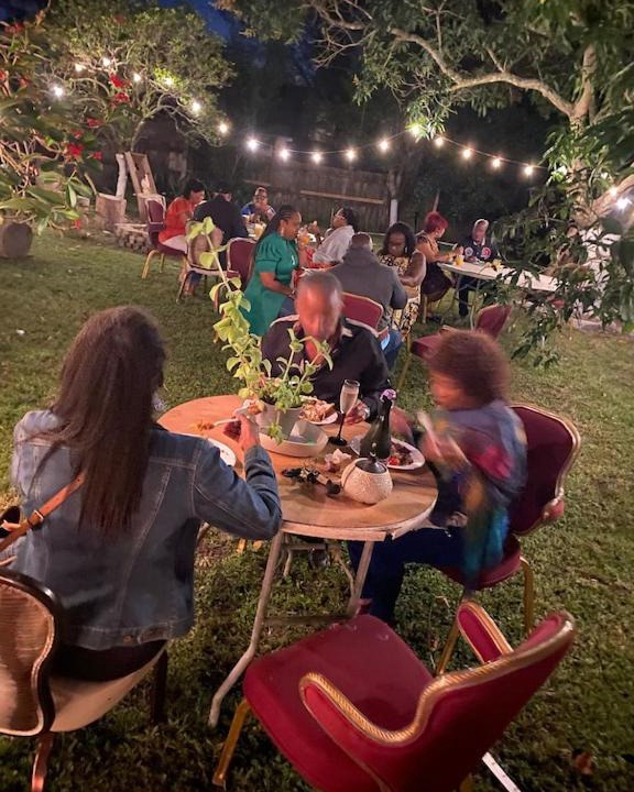 Photo of Human In Picture in Florida Gardens