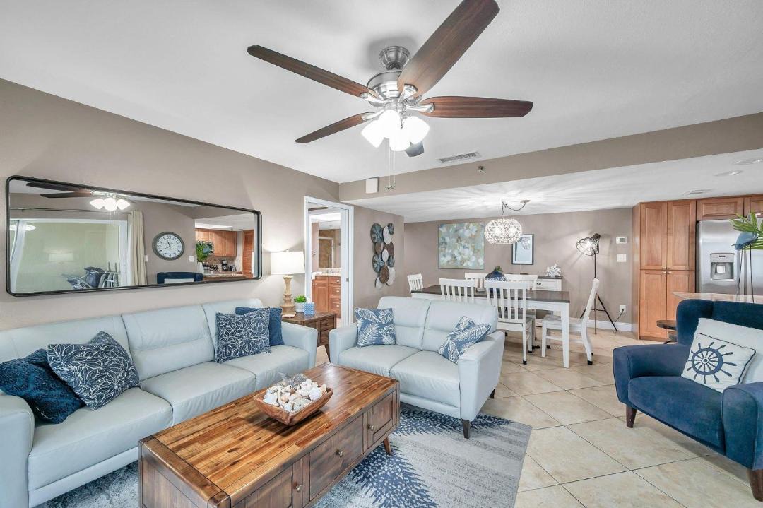 Photo of Livingroom in Redington Shores