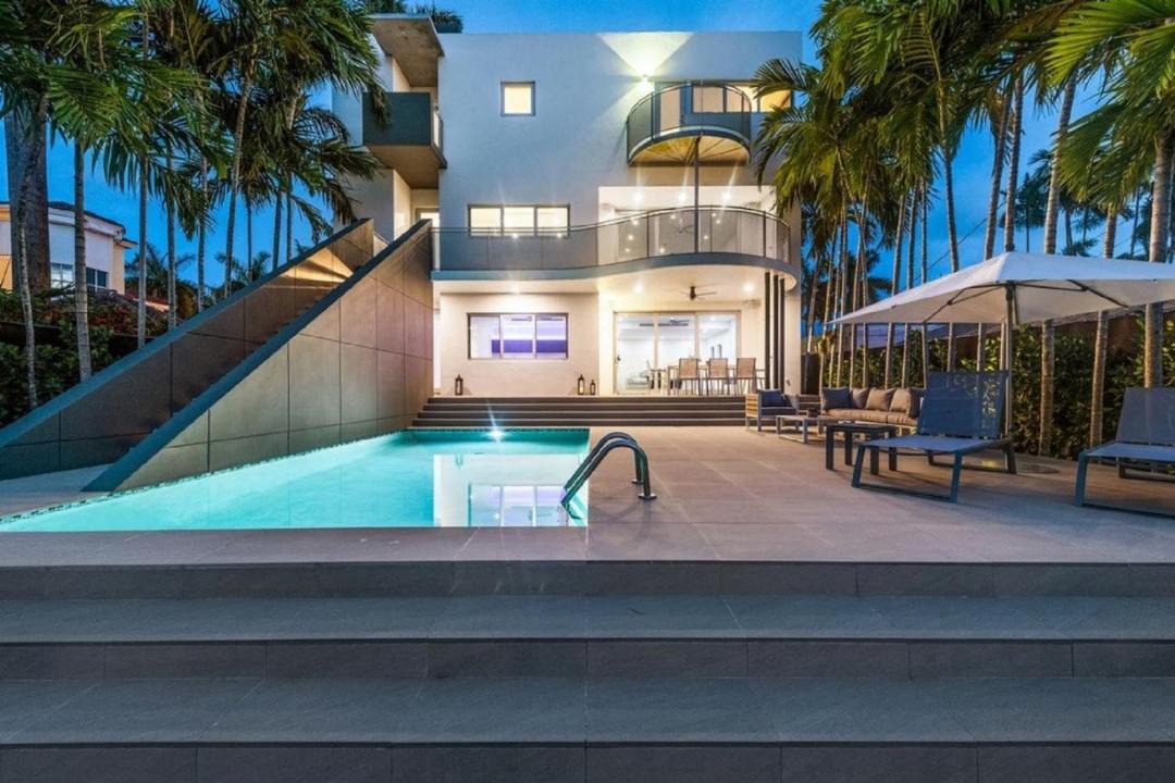 Photo of Outdoor in Northeast Coconut Grove