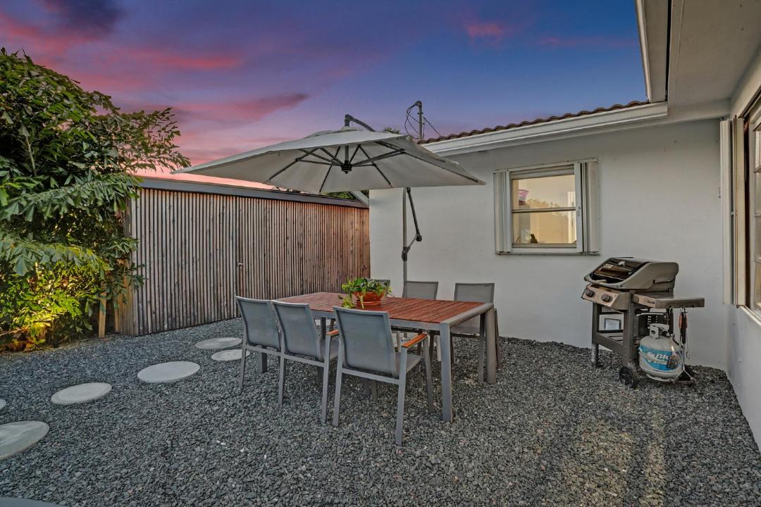 Photo of Patio Balcony in Coral Ridge Isles