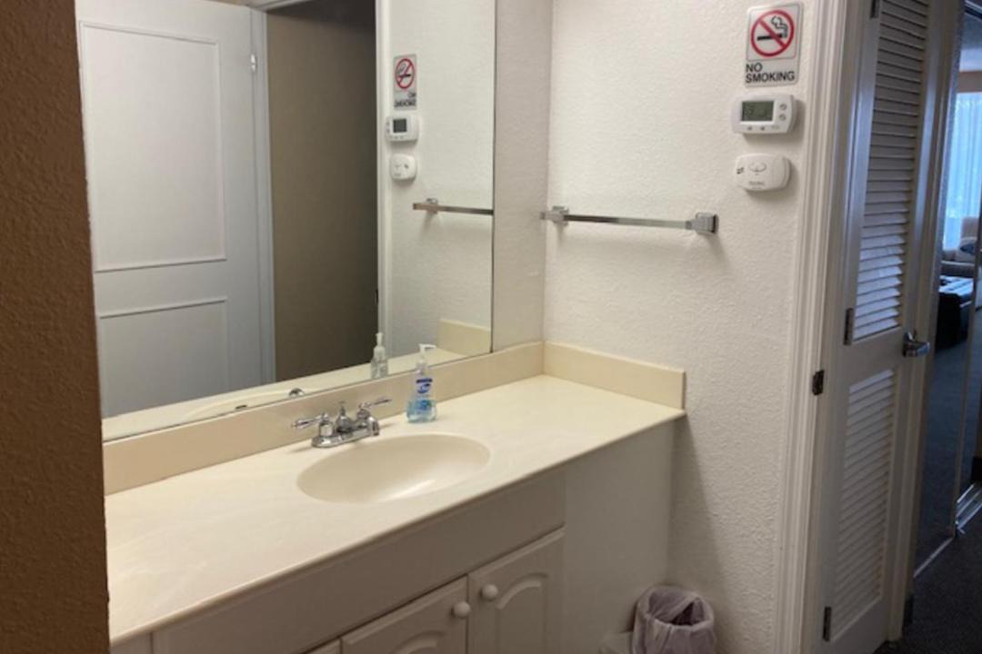 Photo of Bathroom in Ortona Park