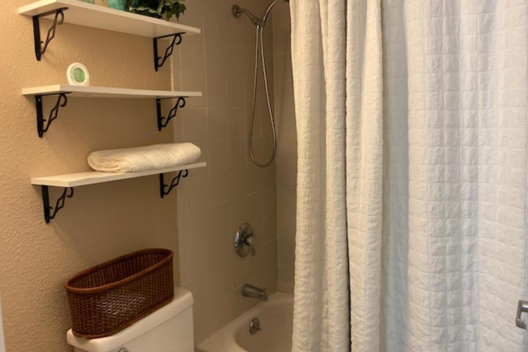 Photo of Bathroom in Ortona Park