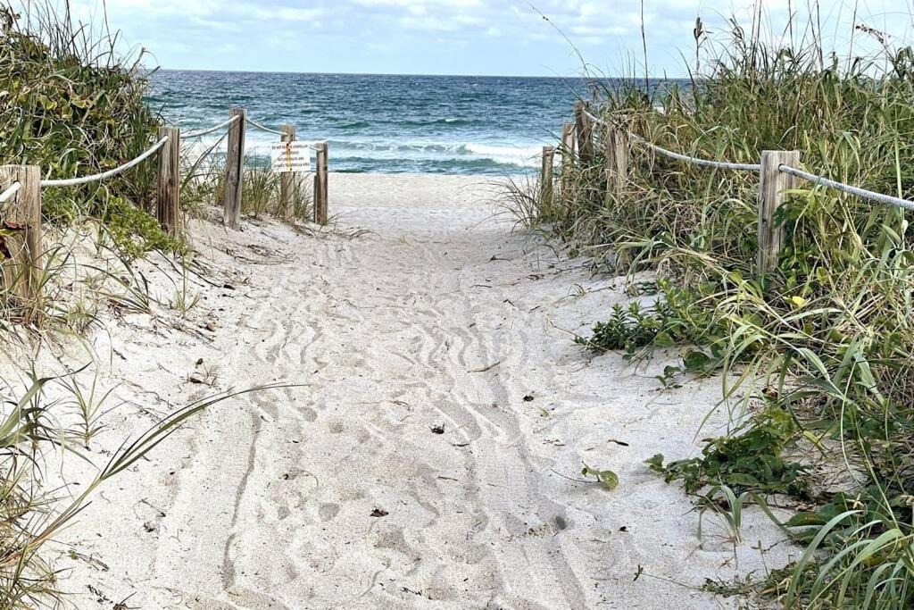 Photo of Outdoor in Palm Beach