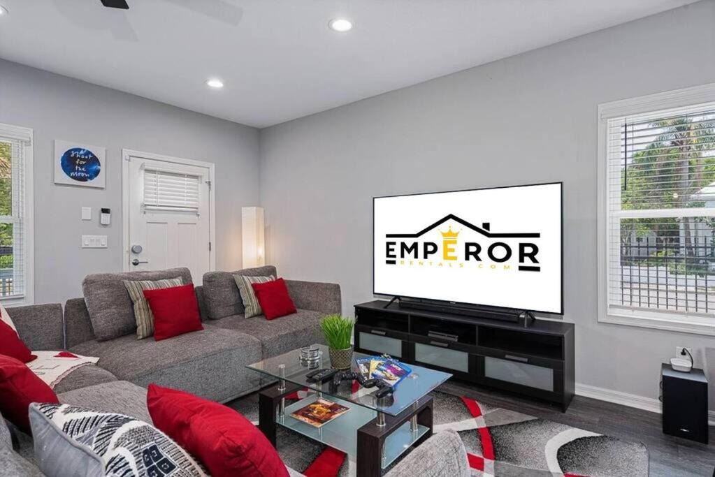Photo of Livingroom in Ybor City