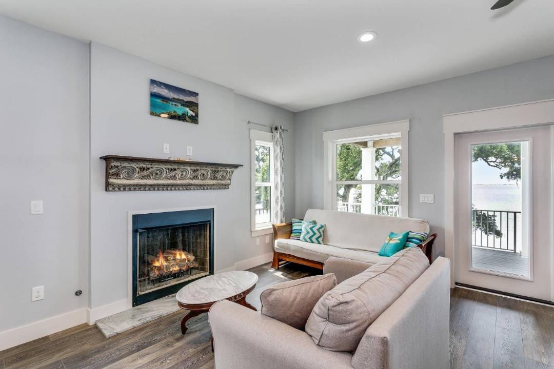 Photo of Livingroom in Gulf Breeze