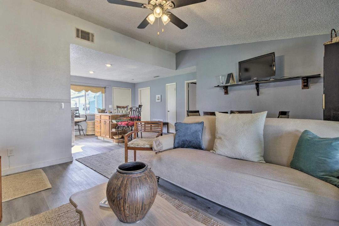 Photo of Livingroom in Pine Hills