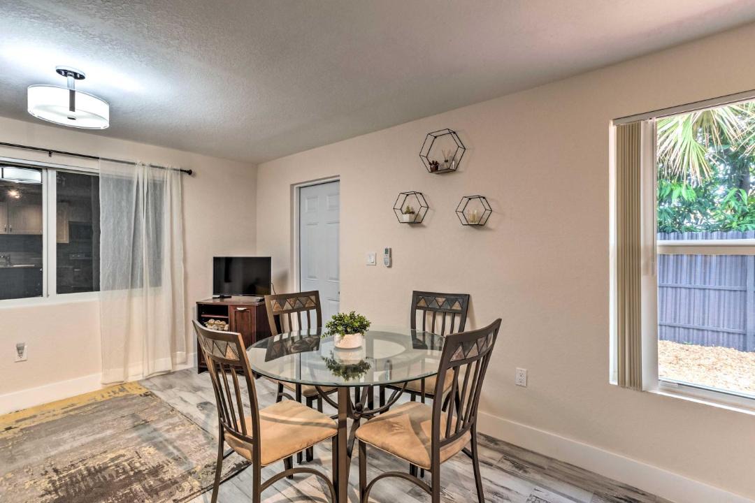 Photo of Livingroom in Riviera Beach