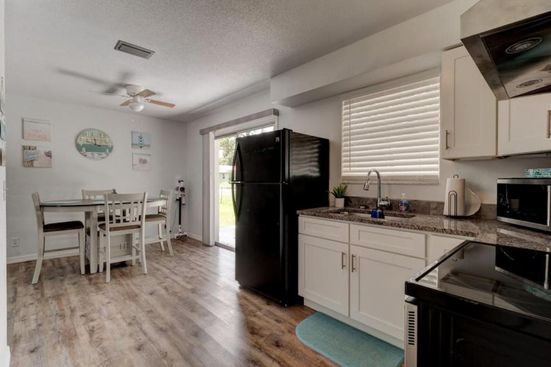 Photo of Kitchen in South Daytona