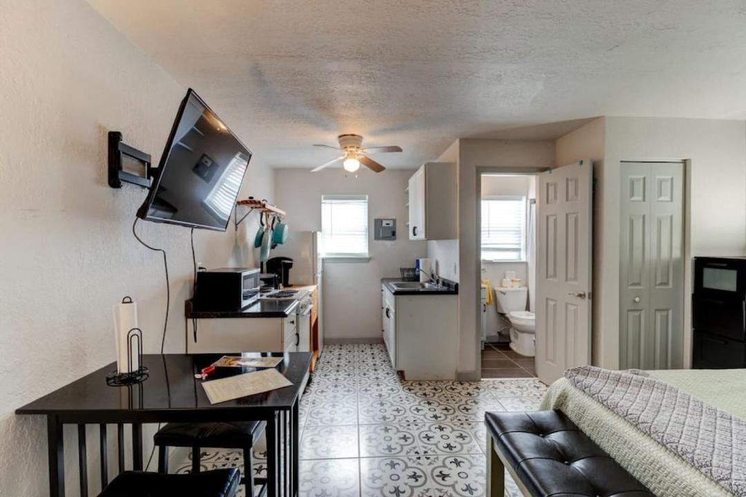 Photo of Livingroom in Wilbur-By-The-Sea