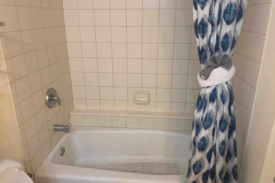 Photo of Bathroom in Ortona Park