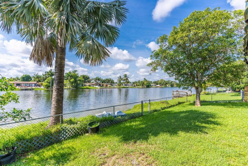 Photo of Outdoor in Pembroke Pines