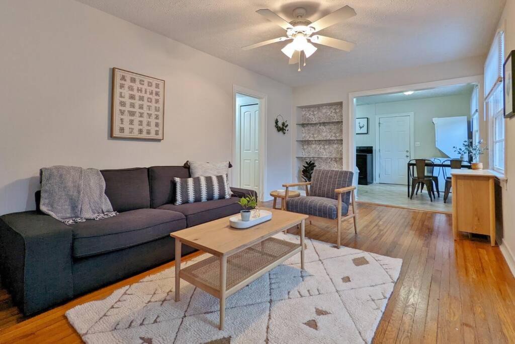 Photo of Livingroom in Avondale