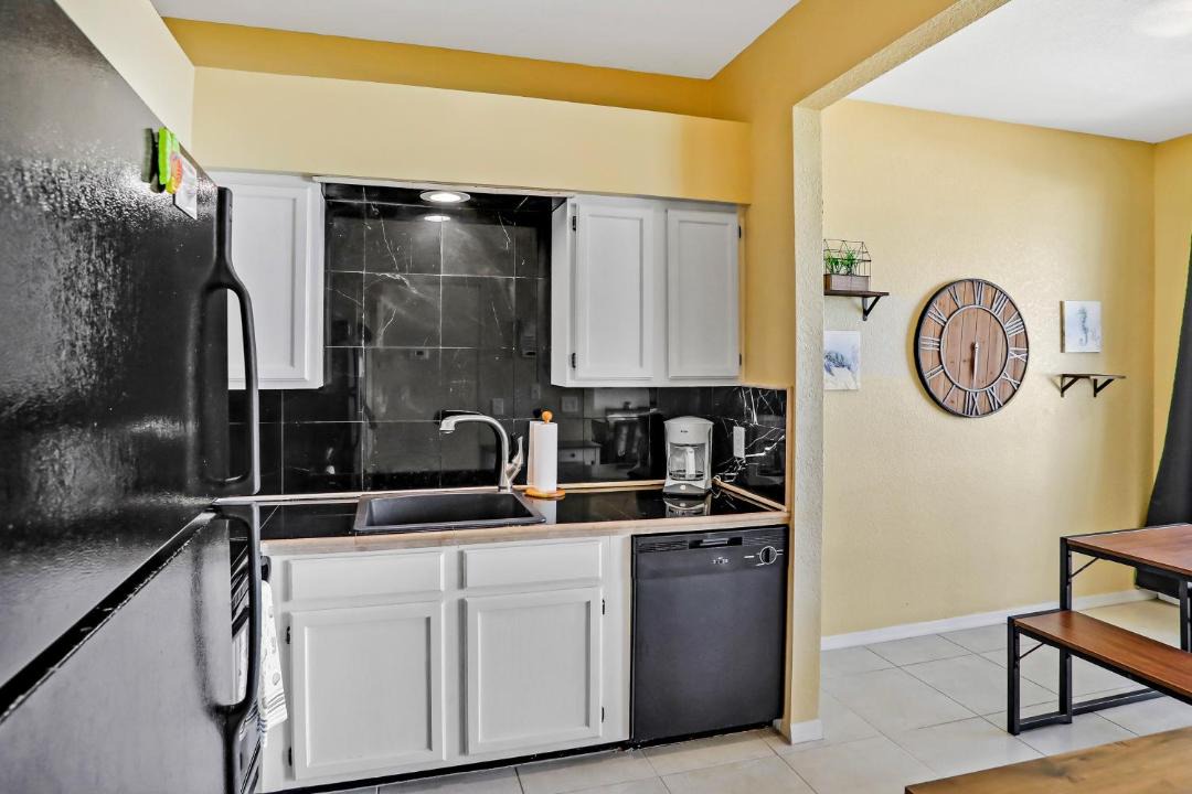 Photo of Kitchen in New Smyrna Beach