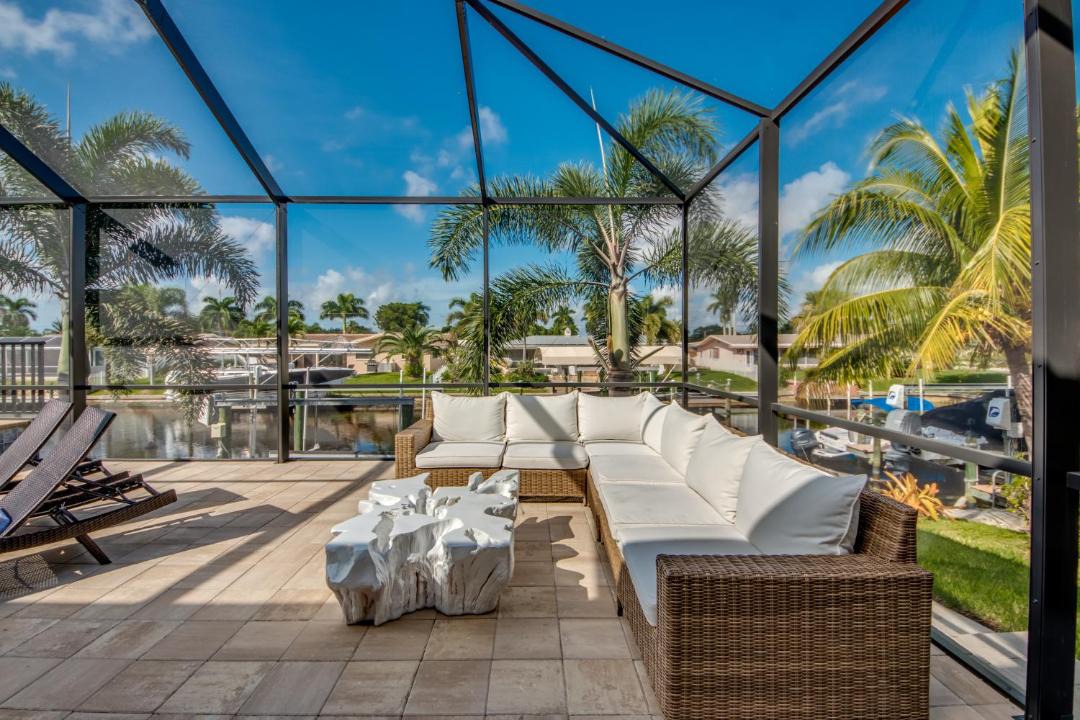 Photo of Patio Balcony in Yacht Club