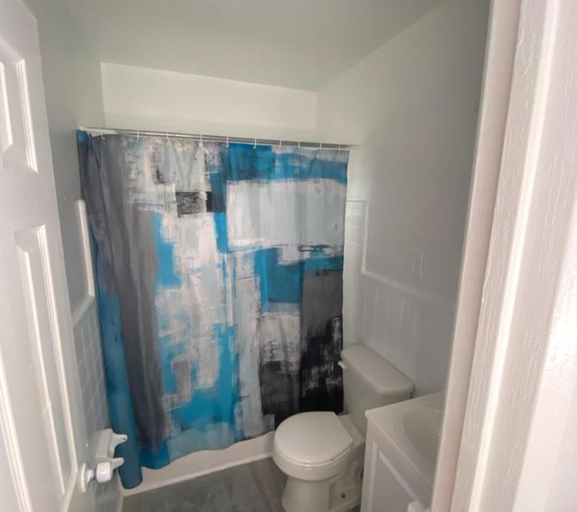 Photo of Bathroom in Crescent Lake