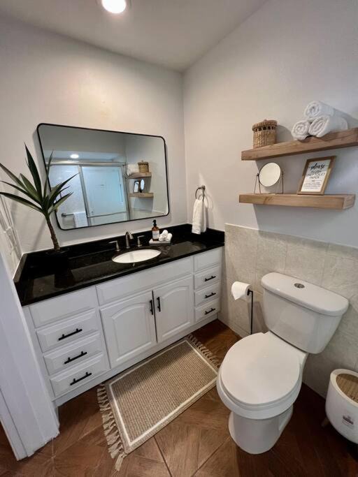 Photo of Bathroom in Bayshore Gardens