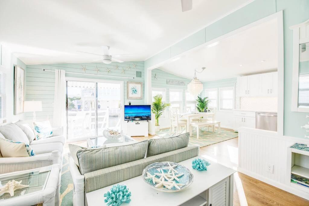 Photo of Livingroom in Cudjoe Key