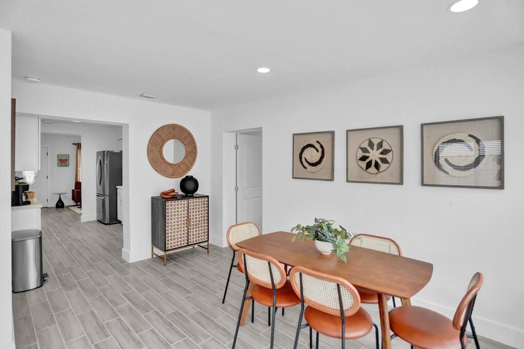 Photo of Livingroom in North Andrews Gardens