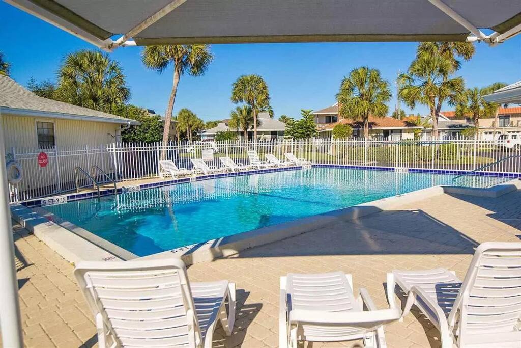 Photo of Others in Surfcrest Village