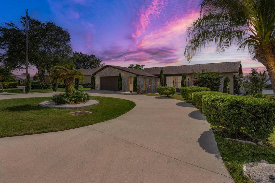 Photo of Buildings in Fort Myers