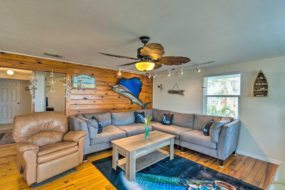 Photo of Livingroom in Placida