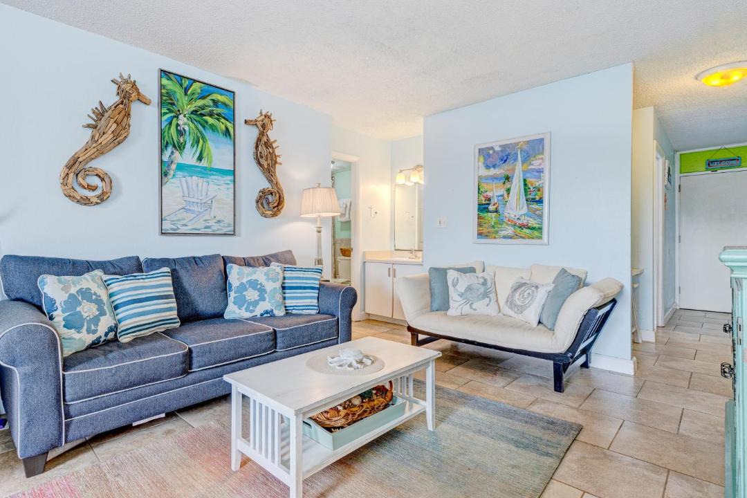 Photo of Livingroom in South Peninsula Historic District